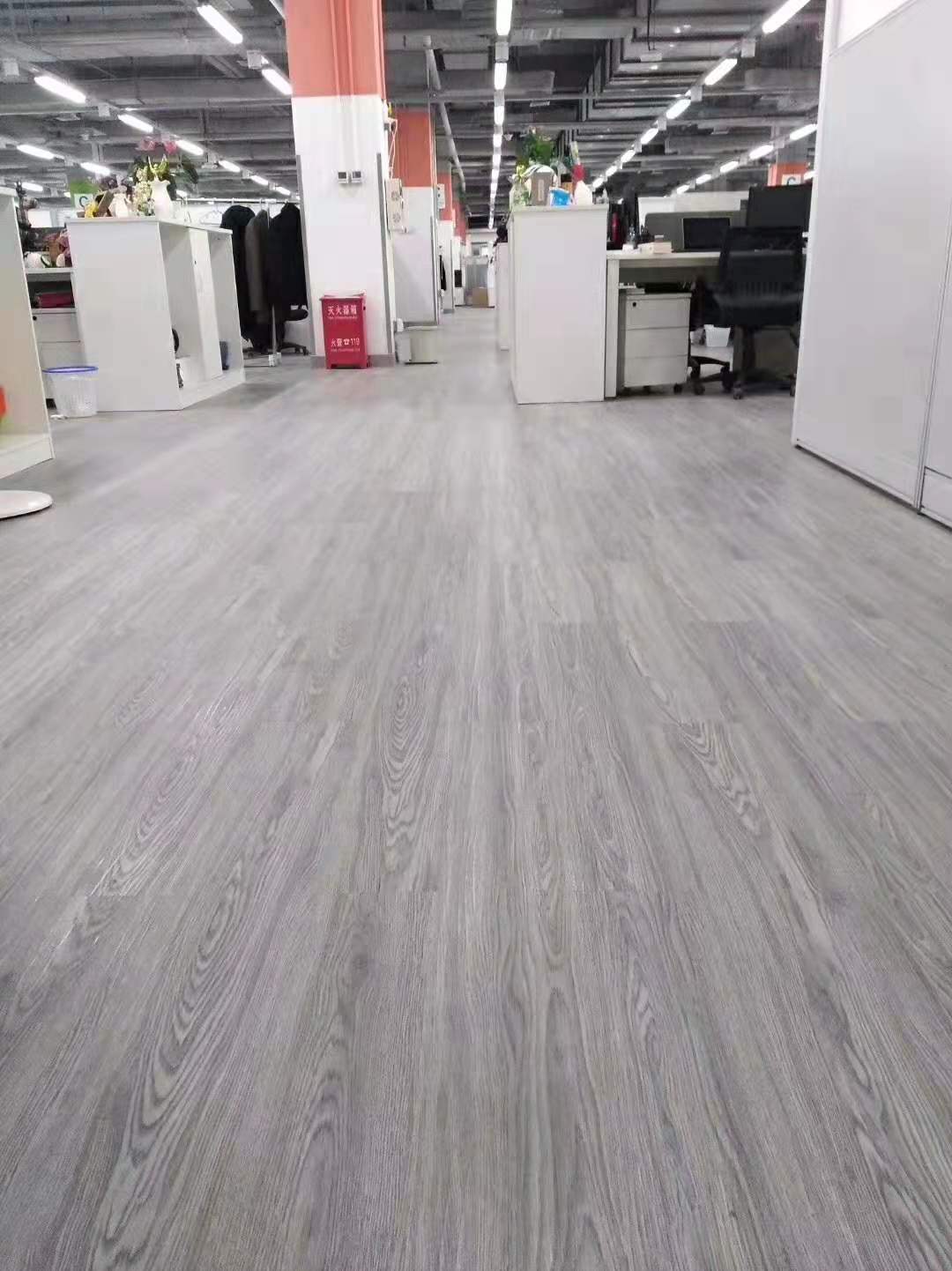 通化PVC塑胶地板厂家直销 省钱省心，品质直达工地